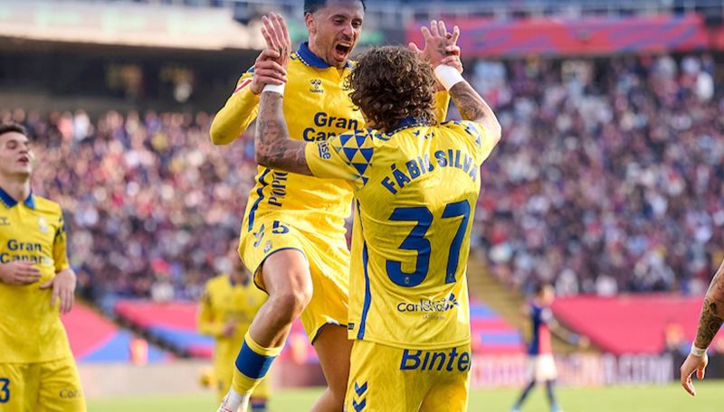 1-2: La UD dinamita Montjuic y derrumba a un Barça líder