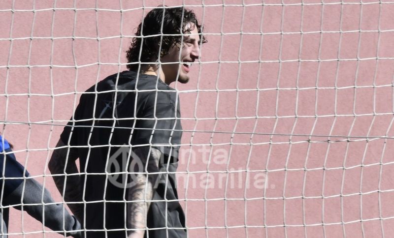 Ofensiva bética por Silva, Luis Suárez, Mojica, Ferrán, ....