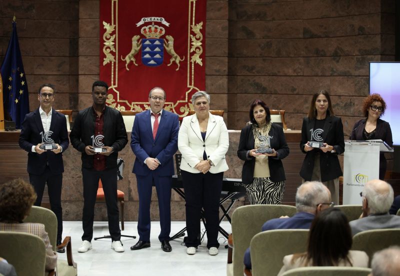La UD y su Fundación reciben el Premio de Excelencia a la Transparencia Digital