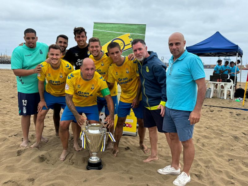 La UD Las Palmas, campeón territorial de fútbol playa