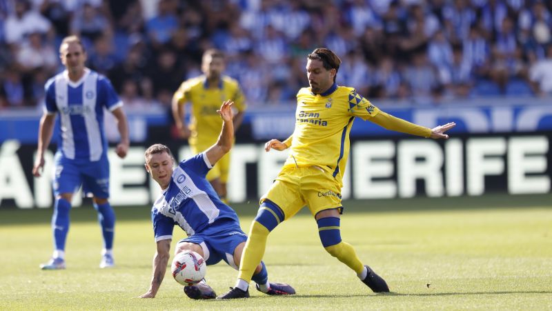 2-0: La UD compró un balón; el Alavés, los goles
