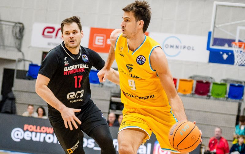 64-67: El Gran Canaria trabaja duro y da un respiro en Praga