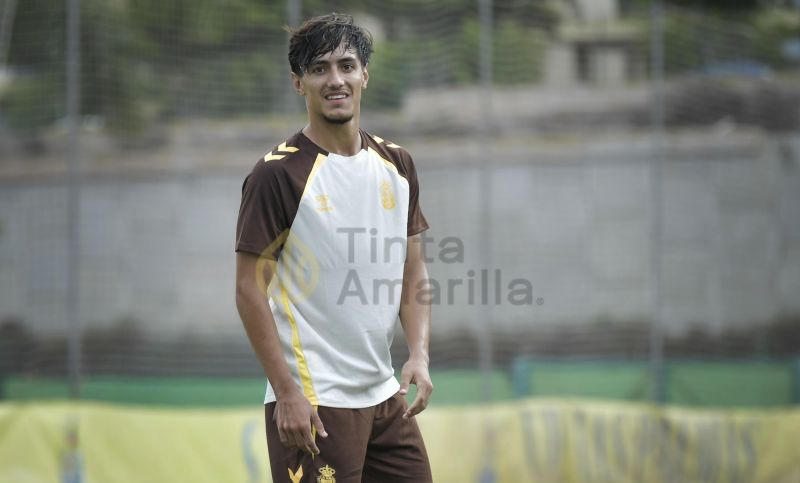 Gabri Camacho llega a Las Palmas C procedente del Villa