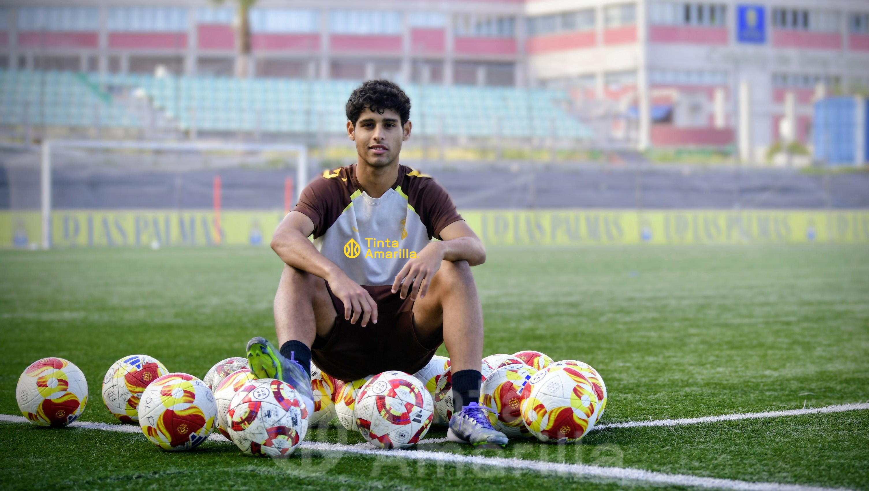 Gabriel Robles, el extremo que se prepara para contar historias