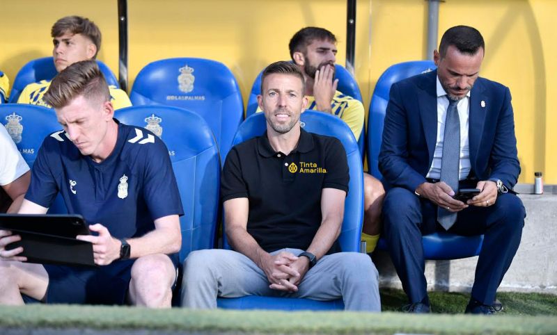 "Con Jesé vamos poco a poco; a Viera lo veo más cerca para participar"