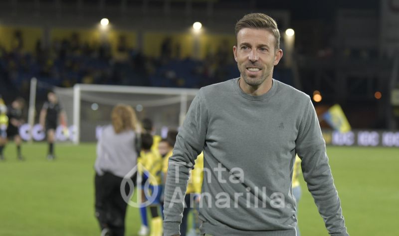 "No me gustaría escuchar que Viera está cómodo sin jugar"