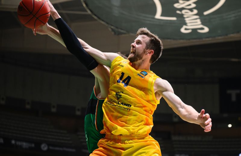 76-78: La puntería del Gran Canaria llega a tiempo en Badalona