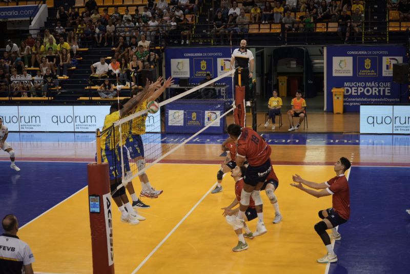 Guaguas y San Roque salen airosos de sus cruces ligueros