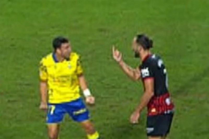 Muriqi solo tiene que cumplir un partido de sanción por su 'peineta' a Mata