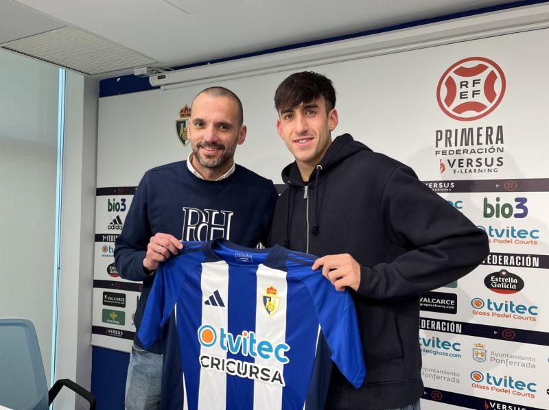 Dos delanteros que vistieron de amarillo