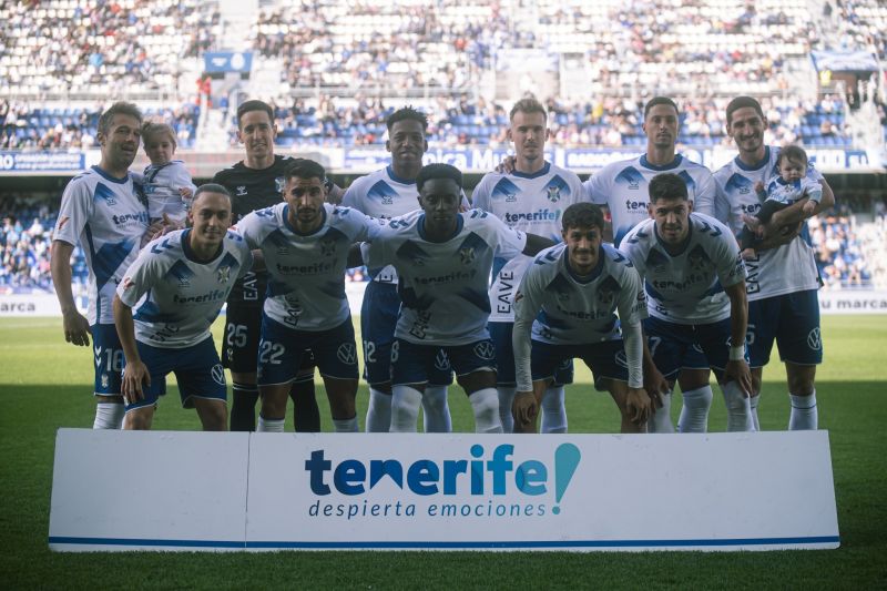 2-1: El Tenerife sale airoso contra el Cádiz