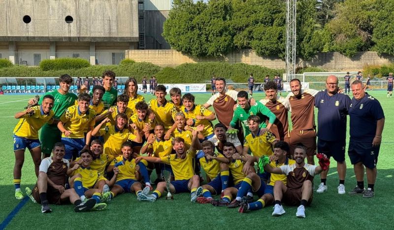 El juvenil de la UD gana al Celta en los penaltis el Trofeo Unindo Camiños