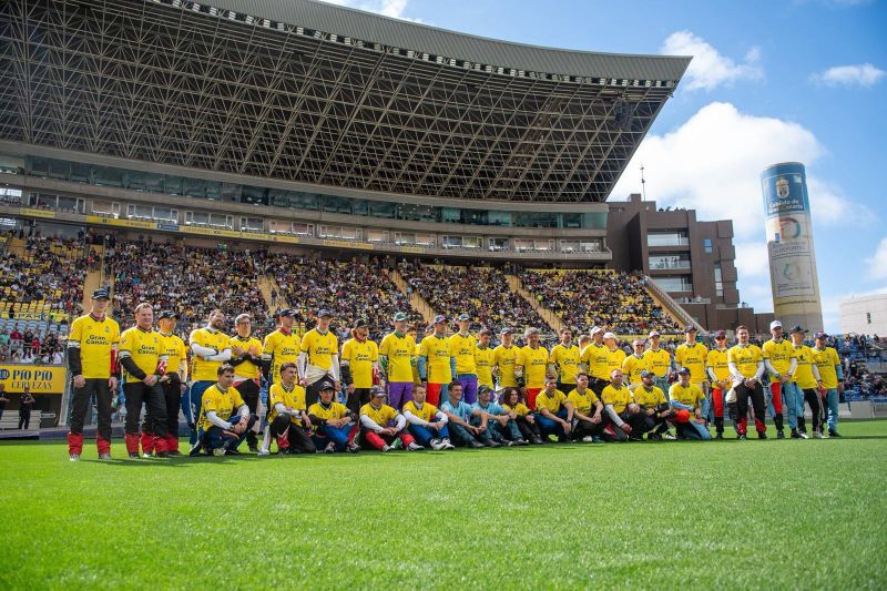 Pilotos preparados con las prendas de la UD