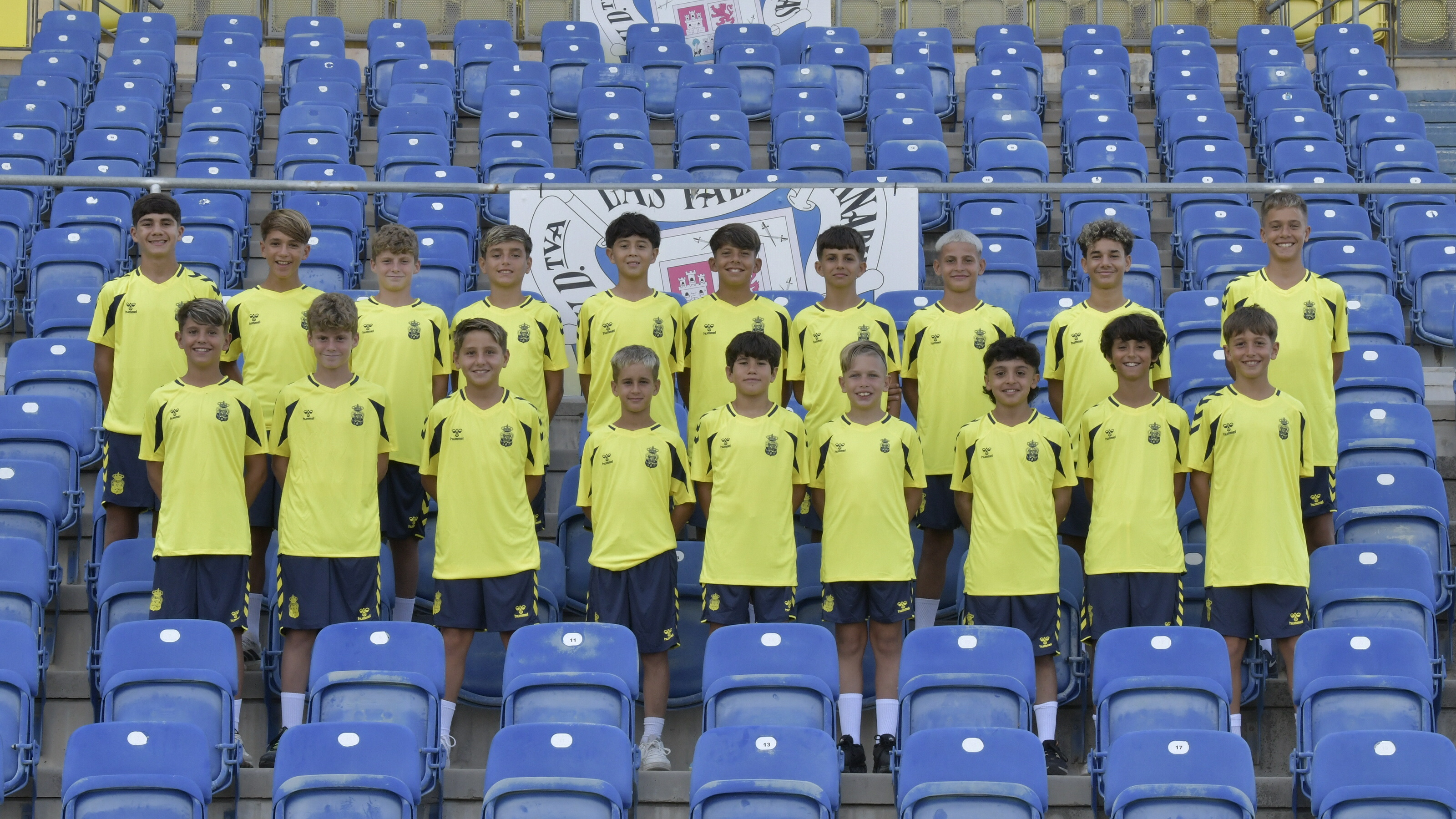 La nueva plantilla del Infantil Fundación da el salto al fútbol 11 
