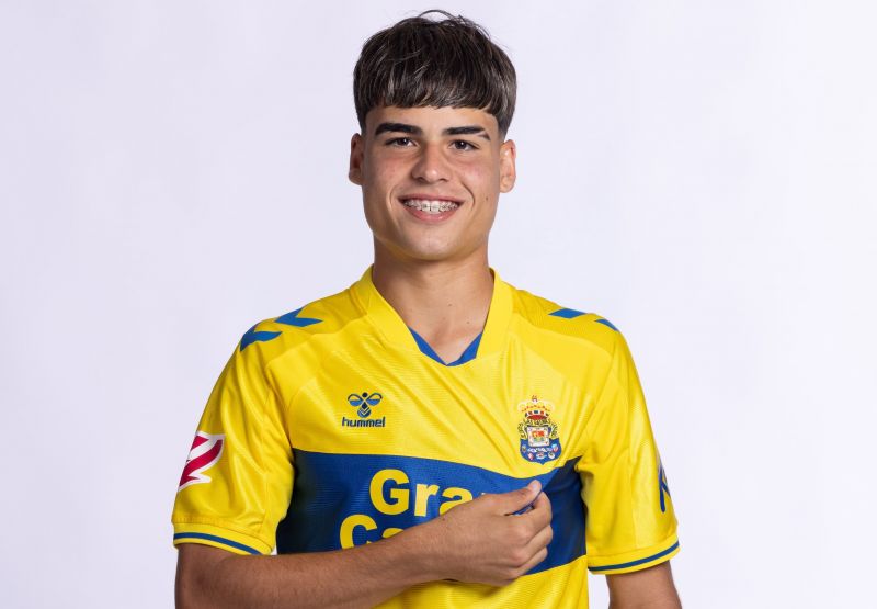 Rafa Cruz cierra la victoria de España sub18 sobre Inglaterra (0-2)