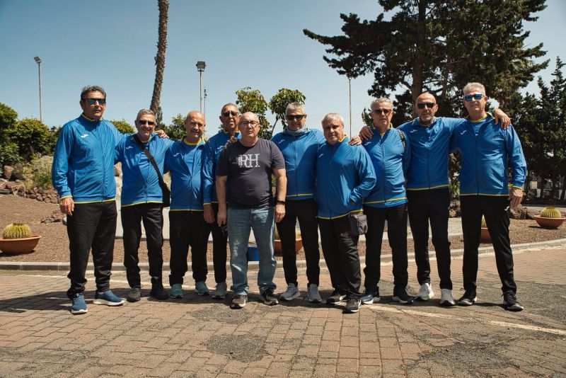 Homenaje íntimo a Mario Suárez y Castillo de sus ex compañeros de filiales