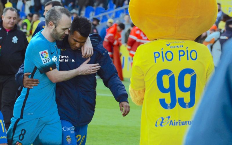 El recuerdo isleño de Iniesta