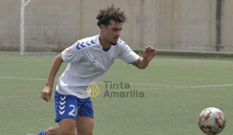Traspaso de Víctor Muñoz, José Arnaiz, Luismi Cruz, Ismael Hernández, ...