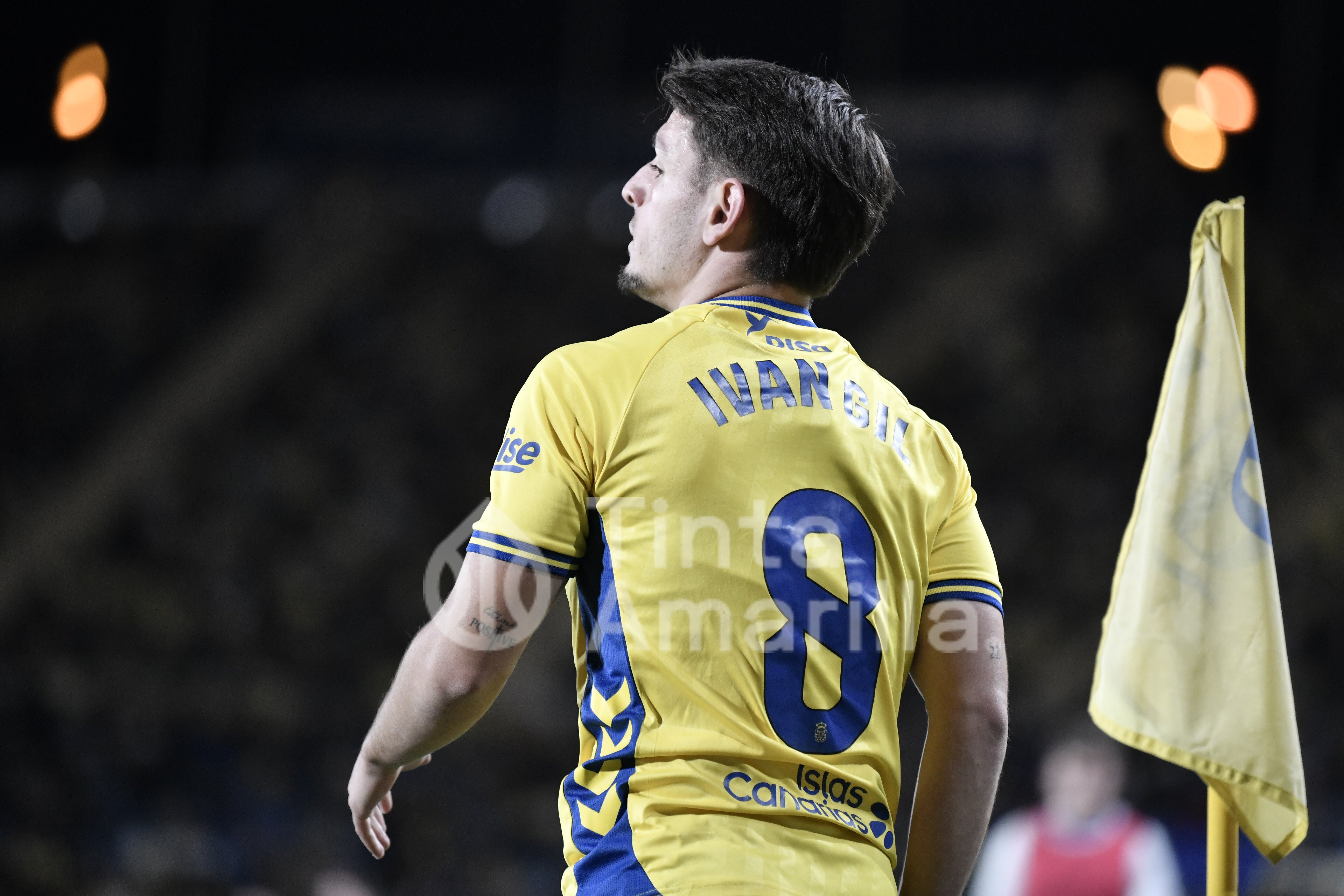 Iván Gil cambia Gran Canaria por Ipurúa