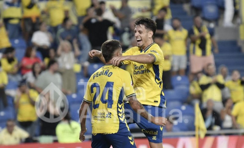 Iván Gil: 171 minutos, 7 disparos, 2 goles y 1 poste