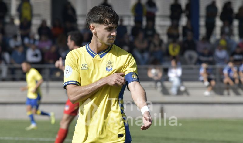 2-2: Las Palmas Atlético prestigia su marcha con un punto de oro ante el líder