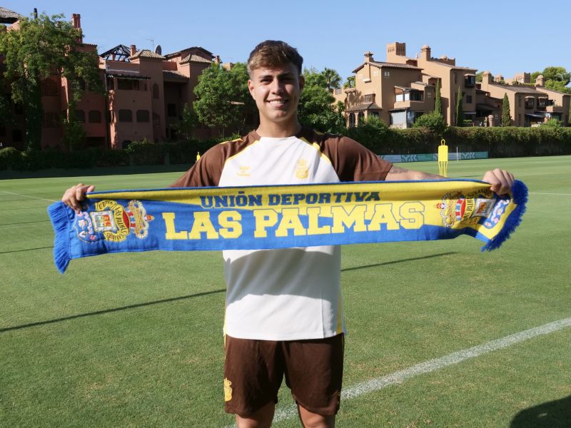 El Chino Recoba avala que su hijo eligiera a Las Palmas como destino