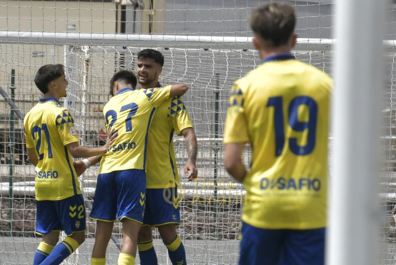 1-3: Las Palmas Atlético gana y saborea otra vez el liderato en el grupo canario