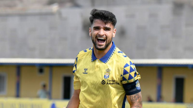 El regreso a la isla de José Ángel, Carlos Martín, Domenech, Simone Verdi, ...