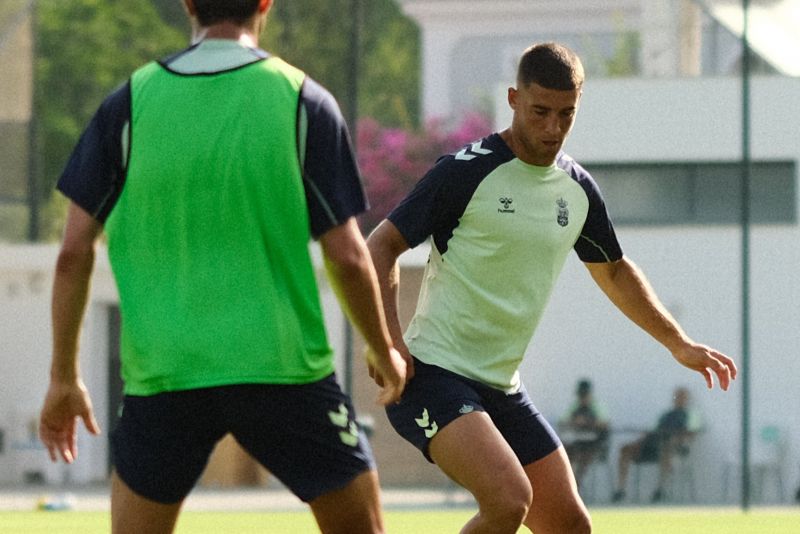 Juanma se queda con los profesionales; Abou y Valentín, en dinámica de Carrión