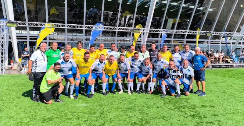 La camaradería del derbi en Expodeca