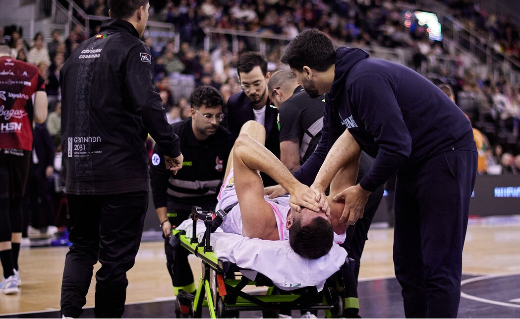 83-90: El Granca logra el triunfo en un partido impactado por la lesión de Salvó