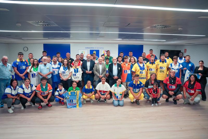 17 clubes seniors ponen en marcha las ligas insulares 2025-26