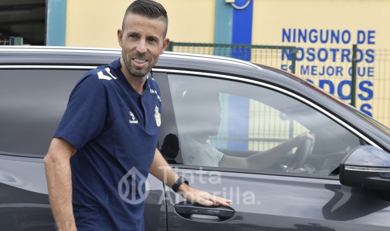 "Iván Gil es un jugador típico de la UD; está con ganas de hacer un gran año"