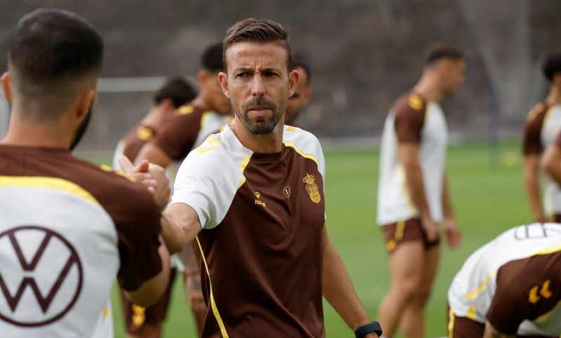 "Claro que miramos la clasificación, pero no nos dice nada"