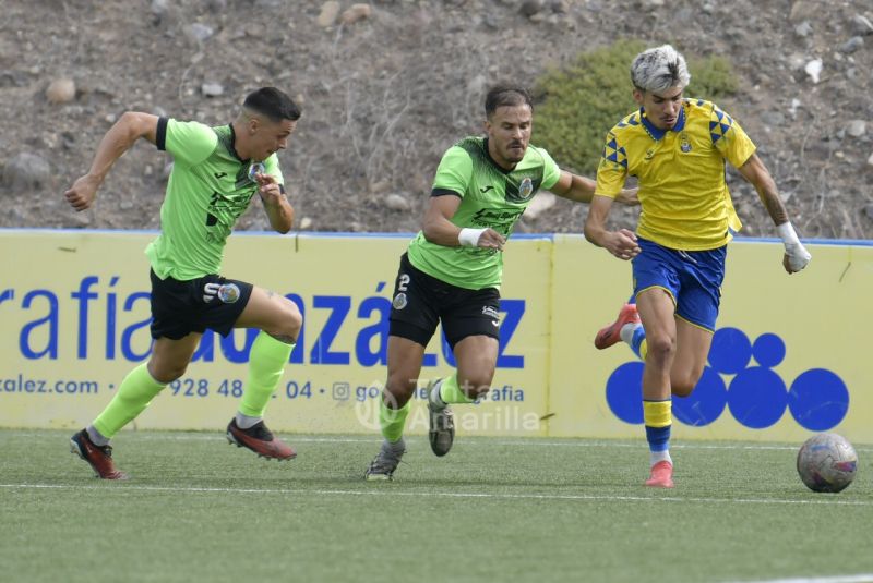 1-1: El Villaverde se le atraganta al líder Las Palmas C