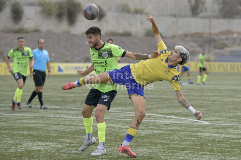 2-2: Las Palmas C se sitúa a las puertas de los 100 puntos