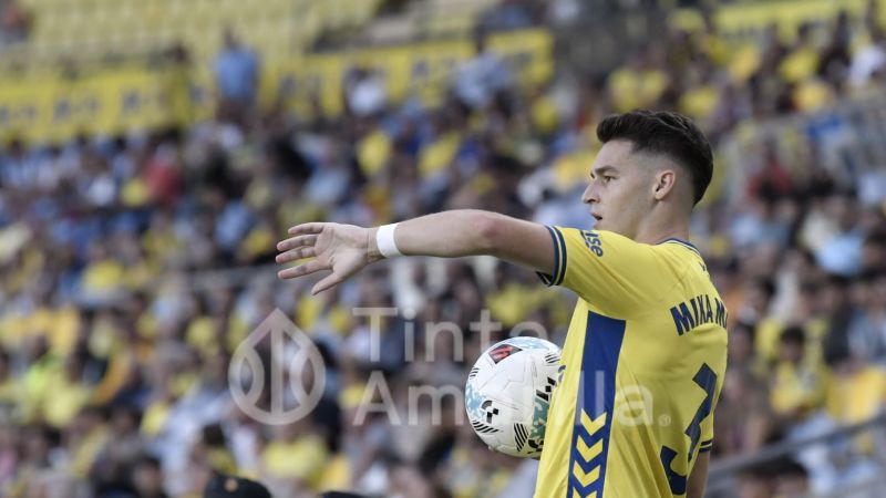 2-1: Iván Gil pinta sus primeras luces en el cielo de Gran Canaria