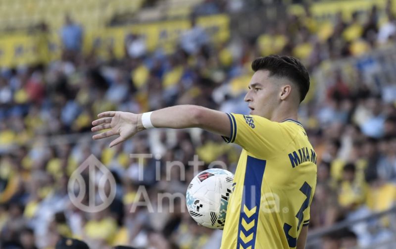 Mika Mármol, el segundo jugador más valorado de la Segunda División
