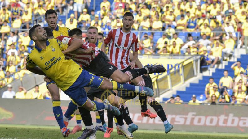 2-3: La fragilidad defensiva arruina otra vez a la UD