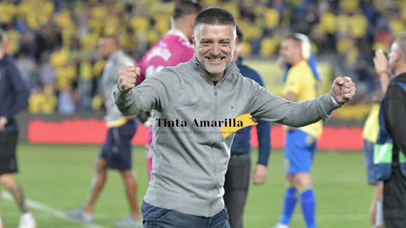 García Pimienta, orgulloso por la manera de lograr sus objetivos con Las Palmas