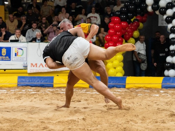 Yeray Mayor da el título de Tercera al San Bartolomé