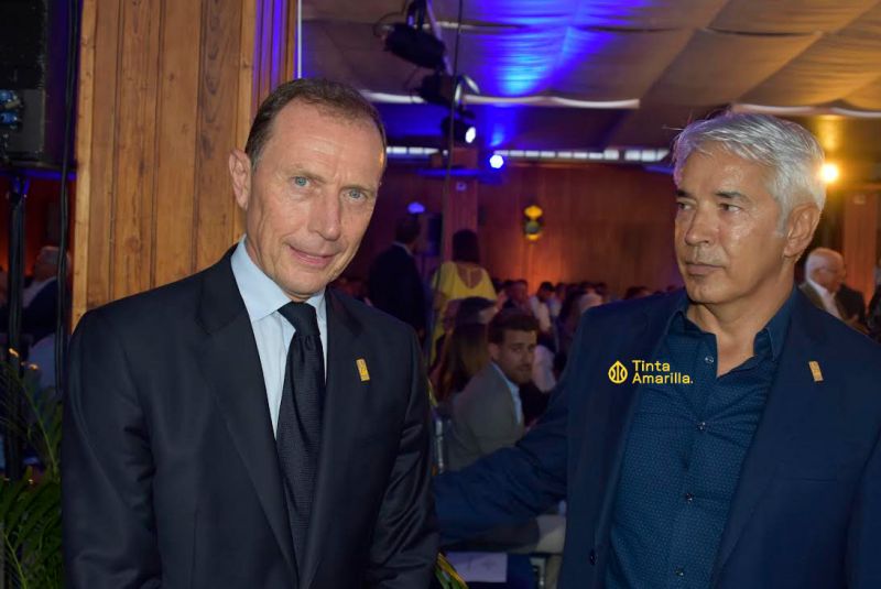 Reconocimiento a Patricio Viñayo tras 20 años de servicios a la UD