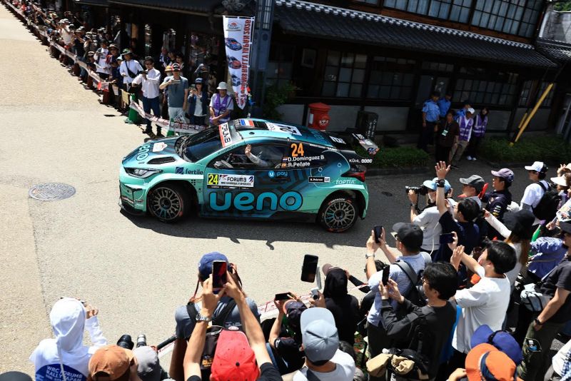 Rogelio Peñate no puede concluir el Rallye de Japón
