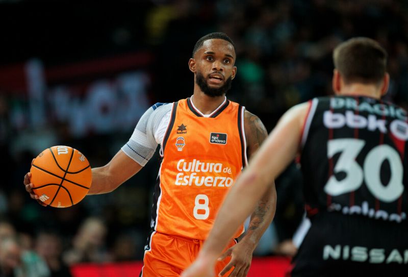 Pedro Martínez confirma que el Valencia rechazó un intento de traspaso de Jean Montero