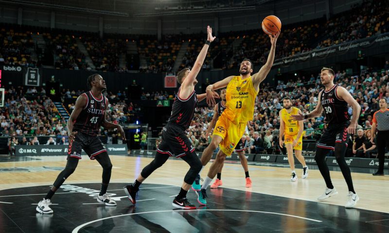 96-78: El Granca desaparece en la segunda parte de Bilbao