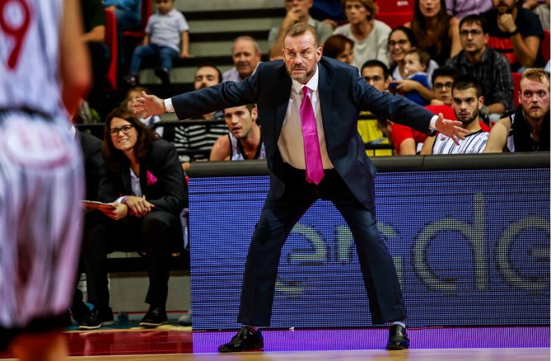 El Granca confía en la capacidad motivacional de Che García para el resto de la Liga