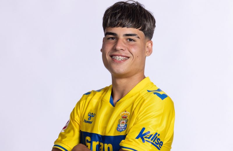 Rafa Cruz, de nuevo titular con la Sub18 en Nyon