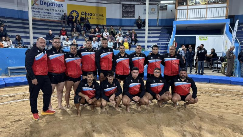 Agüimes y Ramón Jiménez empatan en la luchada estelar de Segunda