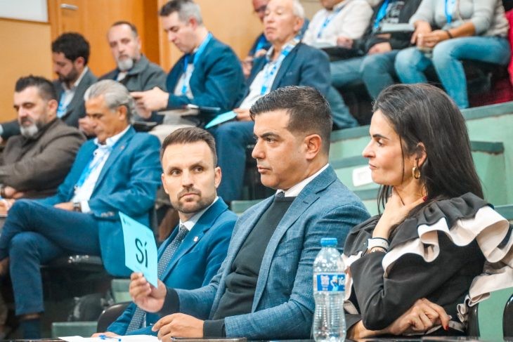 Rayco García refuerza su mandato en el CD Tenerife