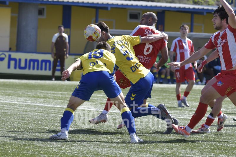 3-2: El filial de la UD saca orgullo para remontar un 0-2 adverso